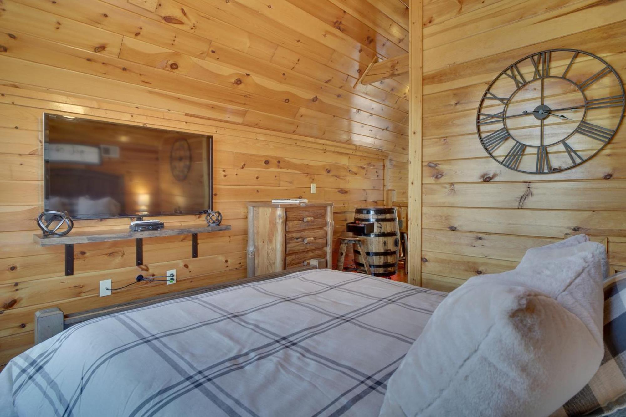 Hatcher Mtn Retreat Sevierville Cabin With Hot Tub! Экстерьер фото